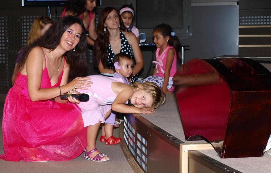 OLYMPUS DIGITAL CAMERA